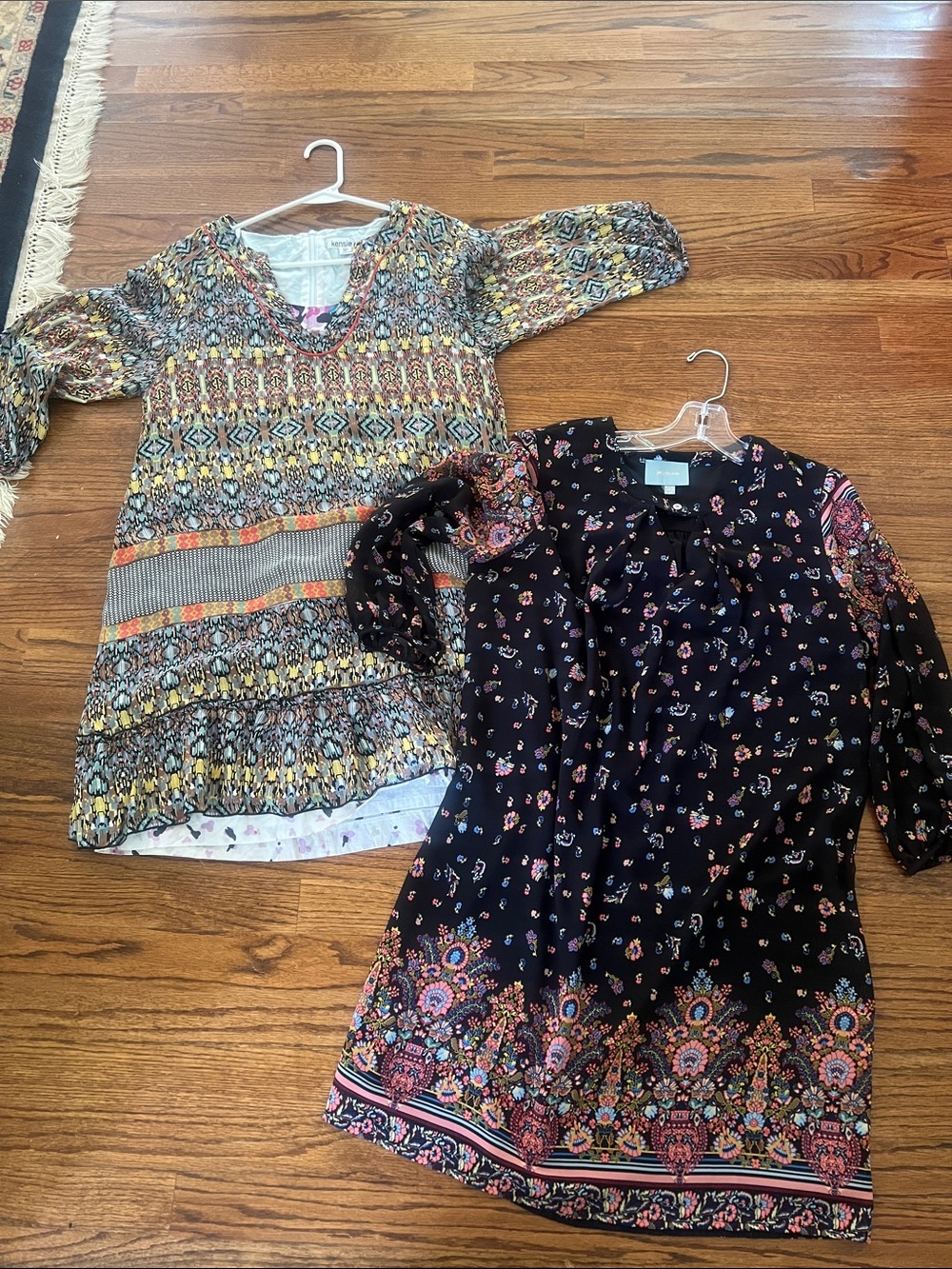 Skies are blue and Kensie Multicolor late summer/ fall dressings for $10 Medium